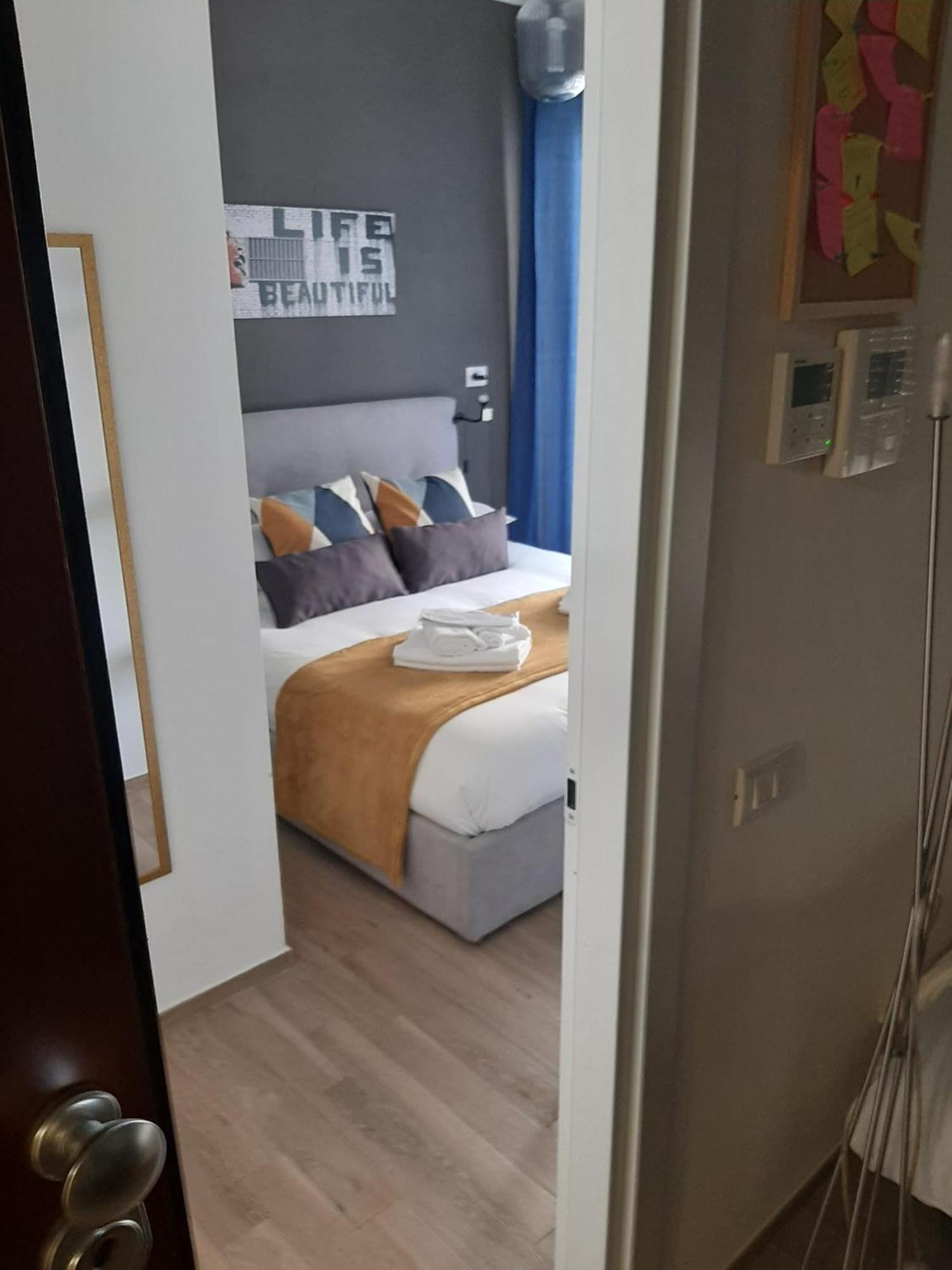 Michelangelo Airport Suite Room Fiumicino Luaran gambar